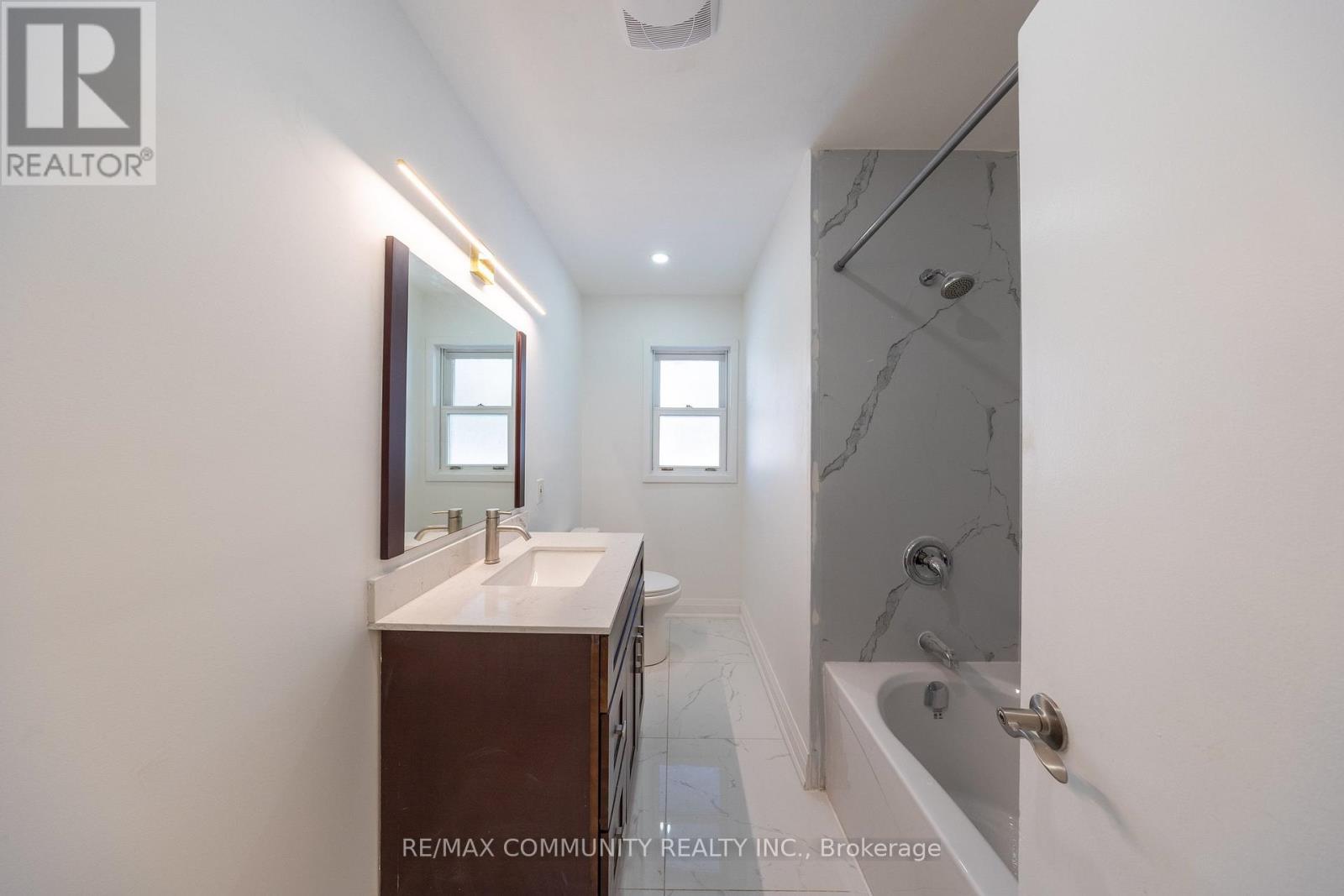 180 Severn Street, Oshawa, Ontario  L1J 6R7 - Photo 12 - E12835142