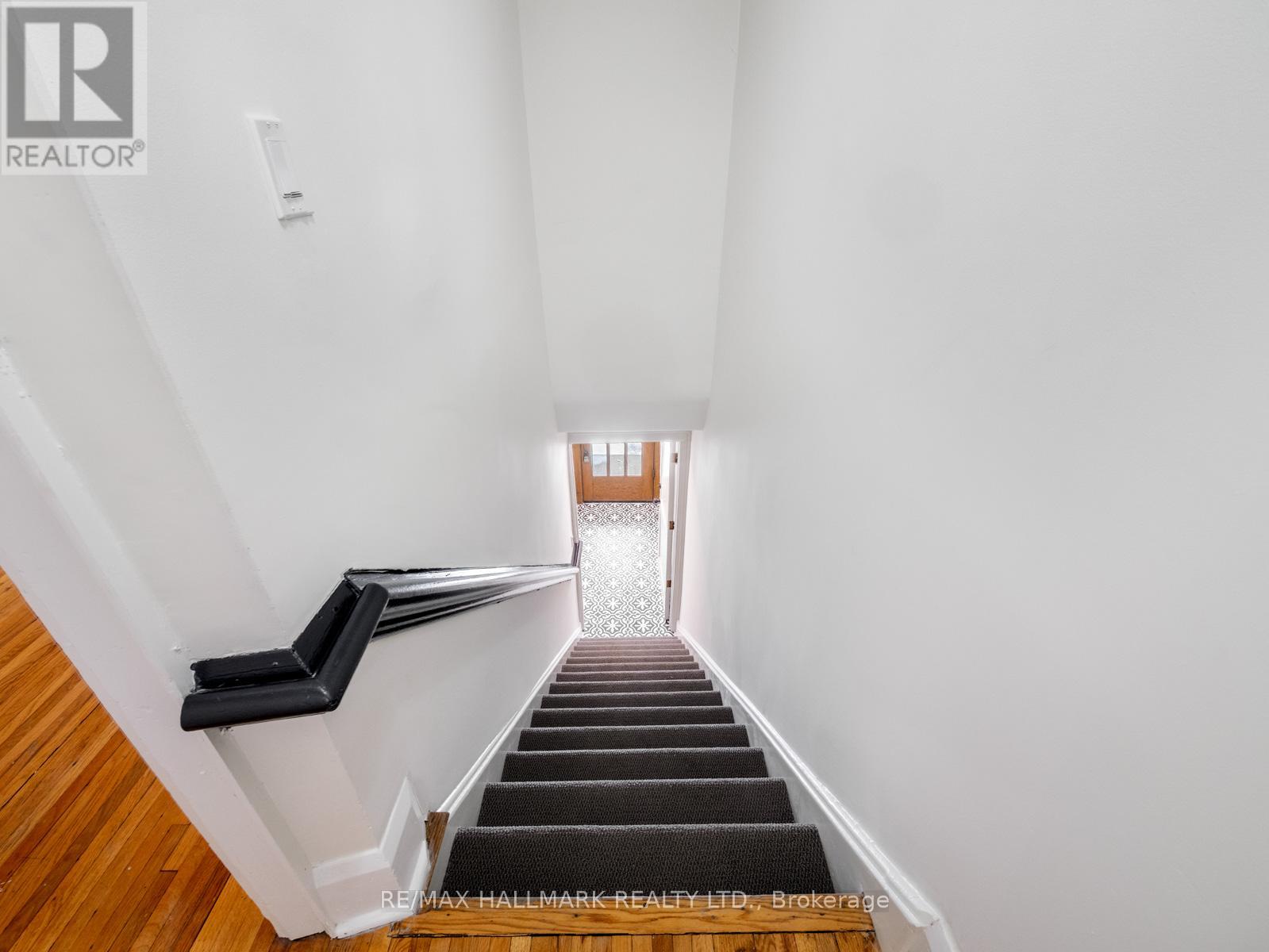 42 Glen Manor Drive, Toronto, Ontario  M4E 2X2 - Photo 17 - E12835146