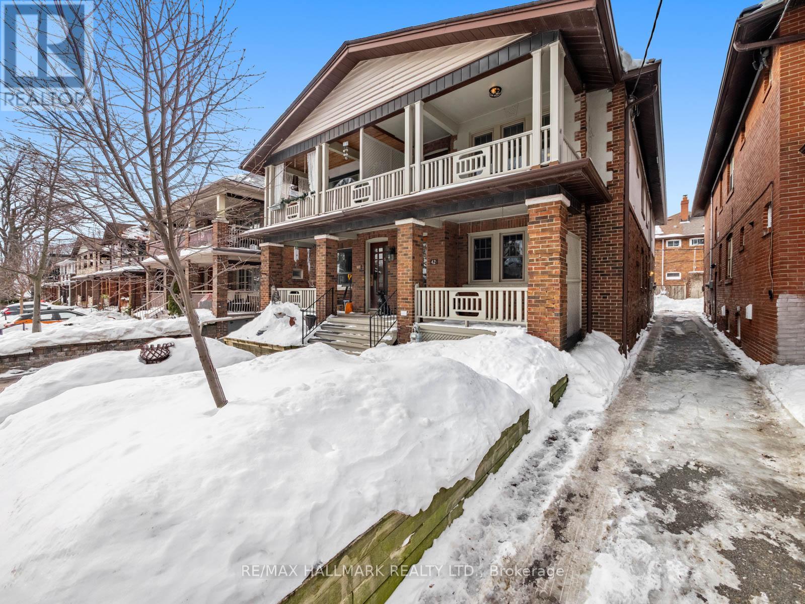 42 Glen Manor Drive, Toronto, Ontario  M4E 2X2 - Photo 2 - E12835146