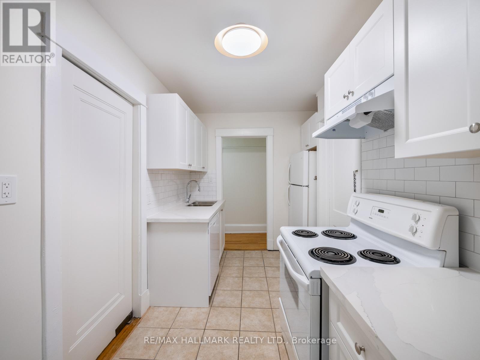 42 Glen Manor Drive, Toronto, Ontario  M4E 2X2 - Photo 27 - E12835146