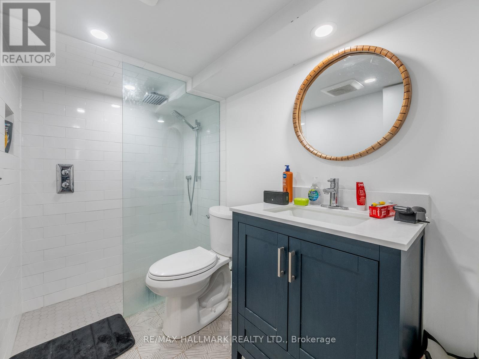 42 Glen Manor Drive, Toronto, Ontario  M4E 2X2 - Photo 35 - E12835146