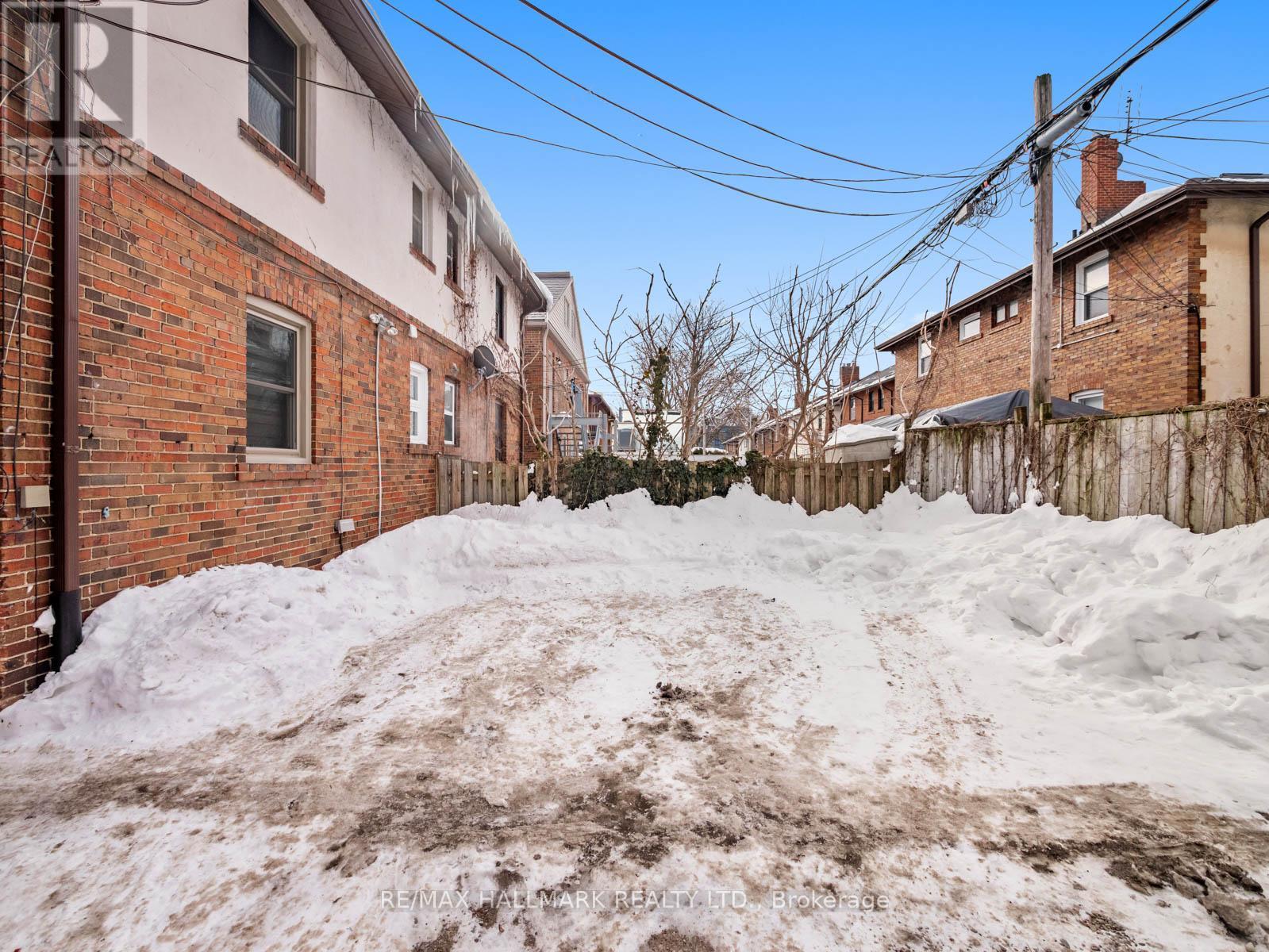 42 Glen Manor Drive, Toronto, Ontario  M4E 2X2 - Photo 41 - E12835146