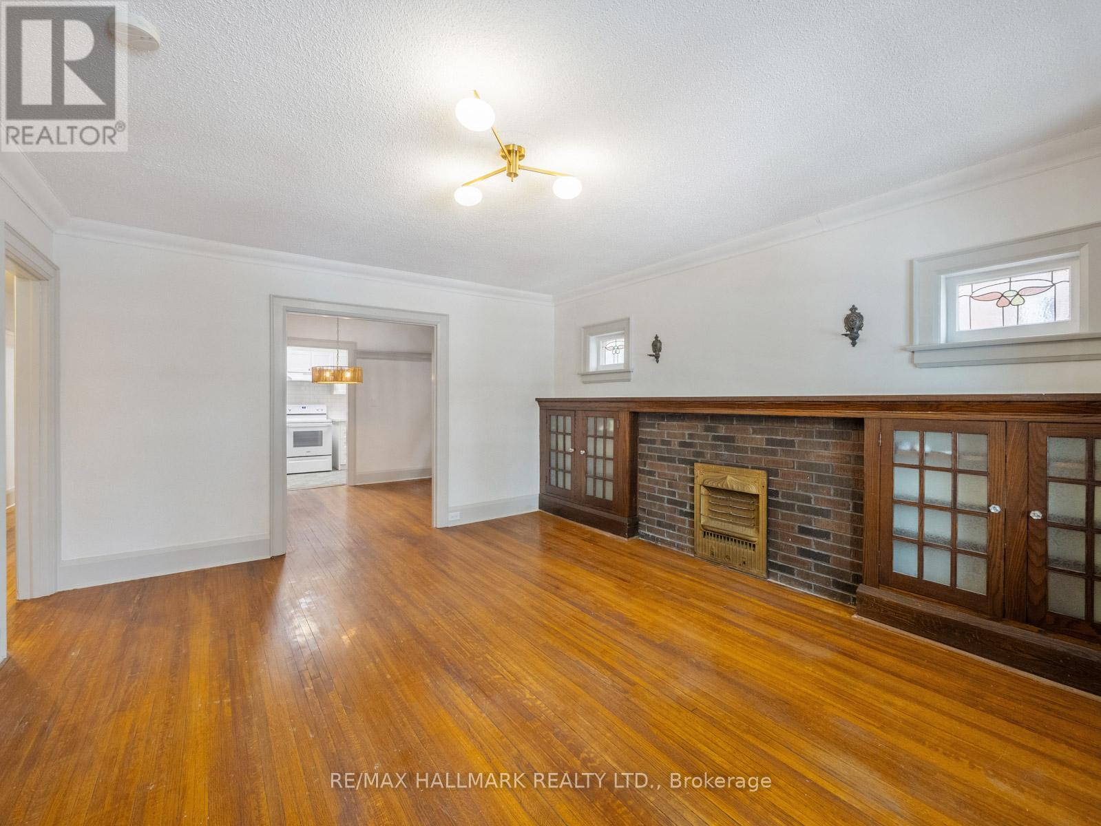 42 Glen Manor Drive, Toronto, Ontario  M4E 2X2 - Photo 7 - E12835146