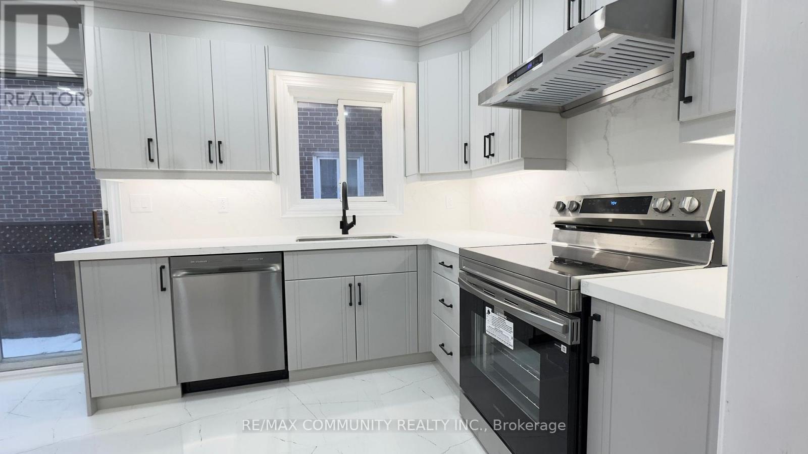 29 Mansewood Gardens, Toronto, Ontario  M1E 5A4 - Photo 14 - E12835314