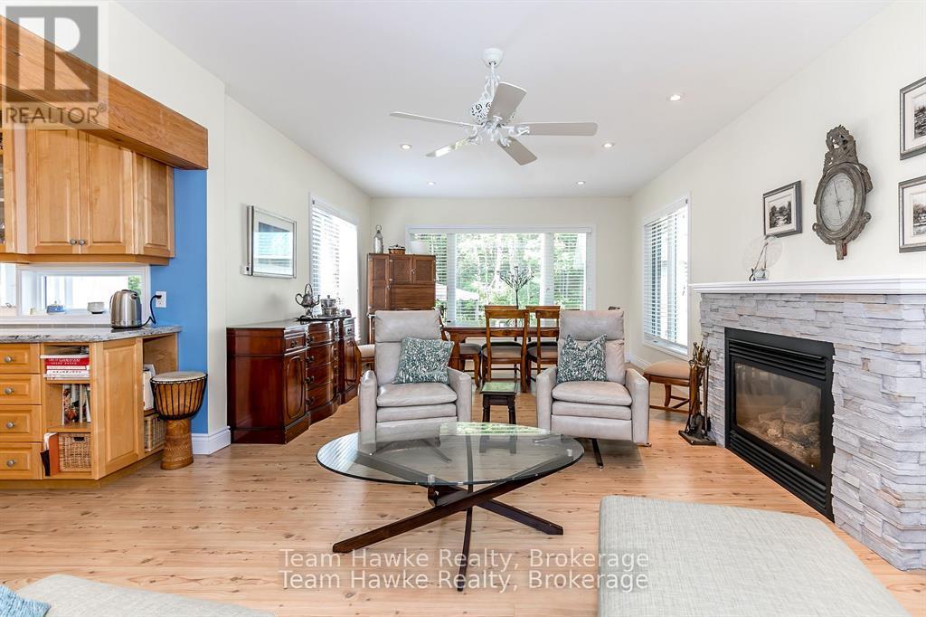 36 Rosemary Drive, Tiny, Ontario  L0L 2T0 - Photo 16 - S12835214