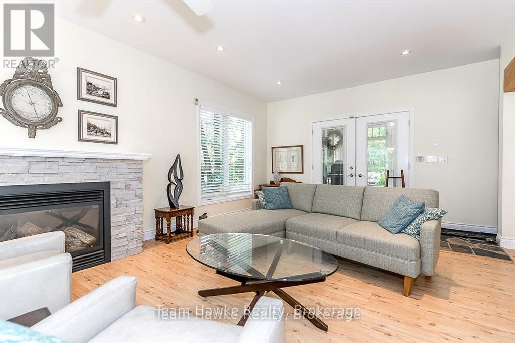 36 Rosemary Drive, Tiny, Ontario  L0L 2T0 - Photo 12 - S12835214