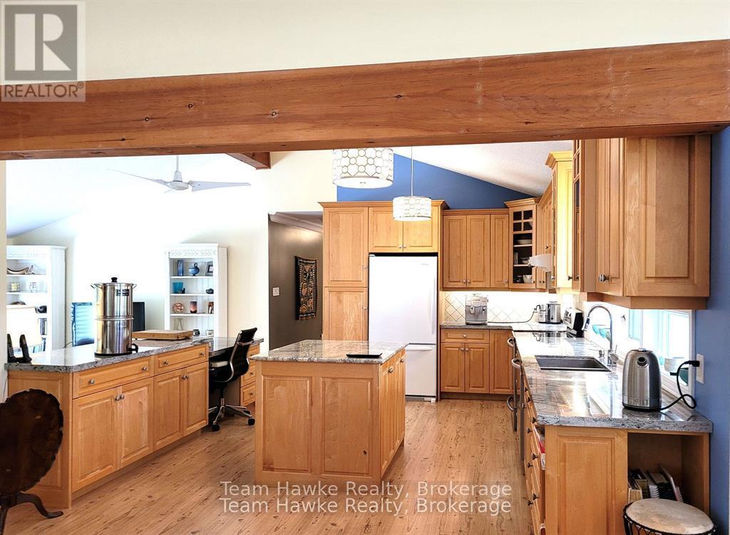 36 Rosemary Drive, Tiny, Ontario  L0L 2T0 - Photo 10 - S12835214