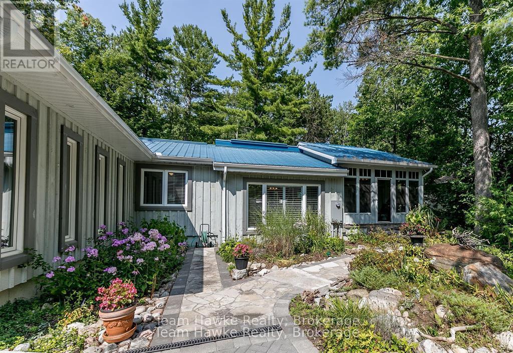 36 Rosemary Drive, Tiny, Ontario  L0L 2T0 - Photo 4 - S12835214