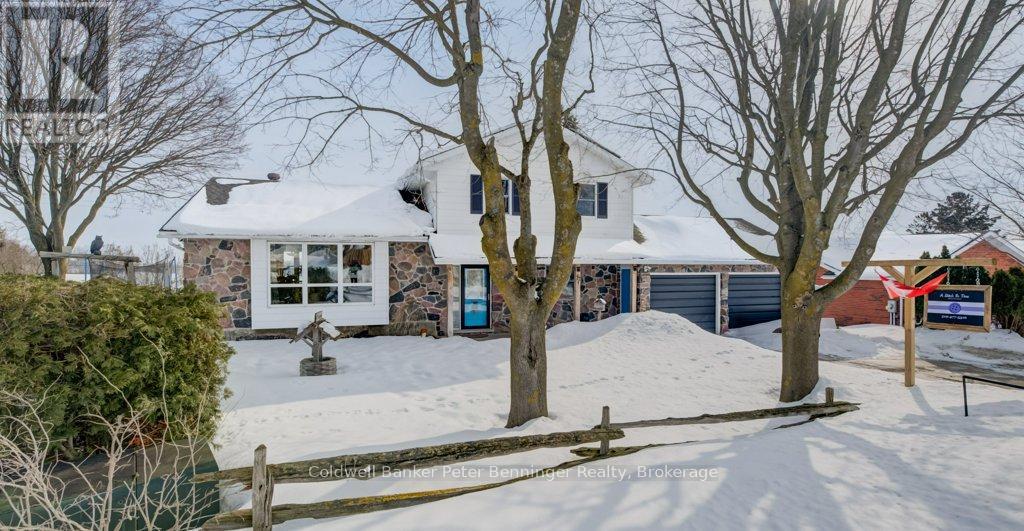 77 2nd Street Crescent, Hanover, Ontario  N4N 3K3 - Photo 2 - X12835366