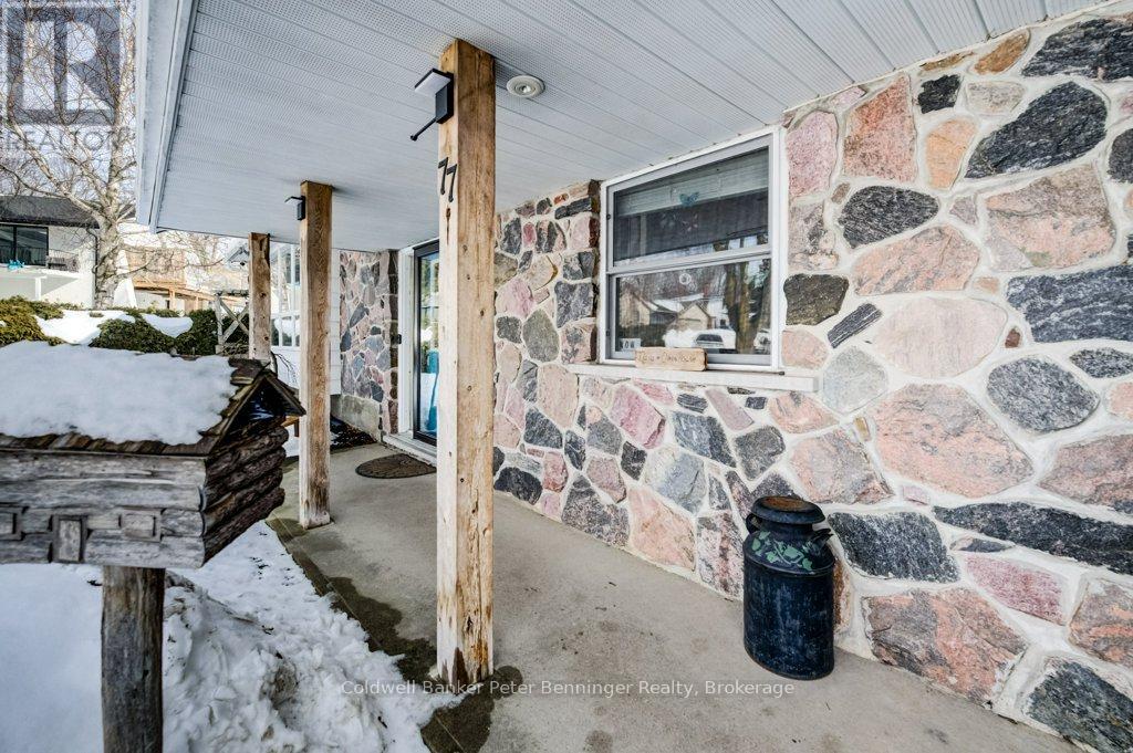 77 2nd Street Crescent, Hanover, Ontario  N4N 3K3 - Photo 3 - X12835366