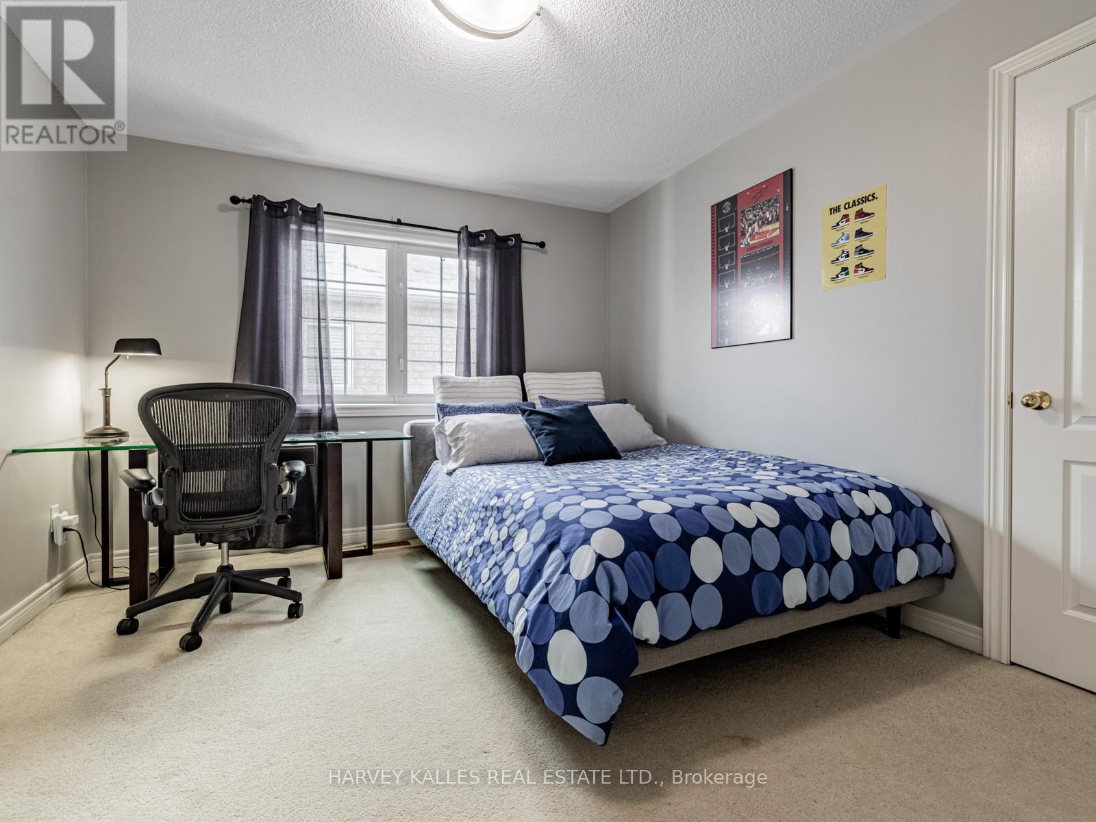 12 Barberry Crescent, Richmond Hill, Ontario  L4E 4S5 - Photo 31 - N12835098