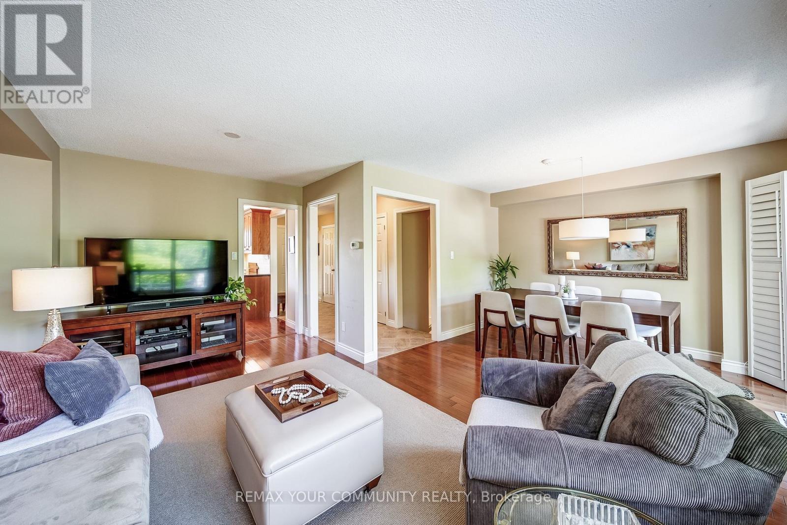 10 - 115 Avenue Road, Richmond Hill, Ontario  L4C 9N2 - Photo 9 - N12835112