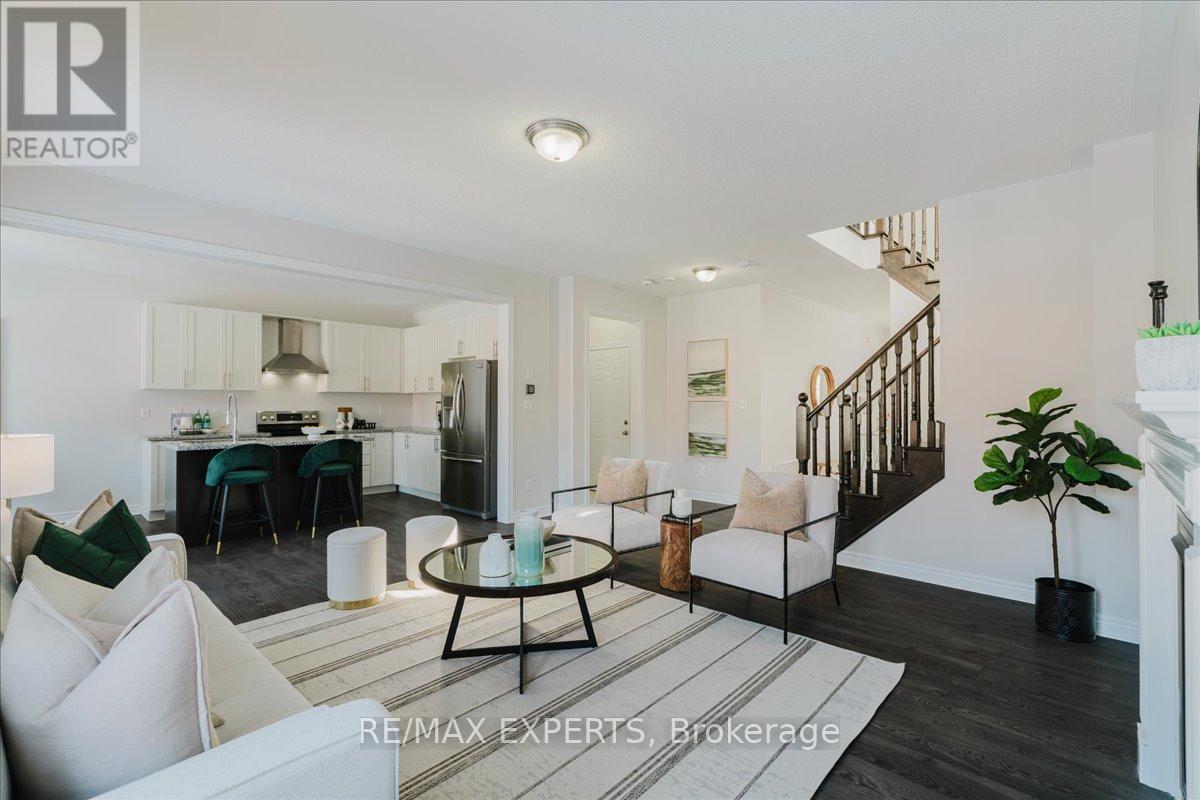 10 Mccabe Lane, New Tecumseth (Tottenham), Ontario  L0G 1W0 - Photo 11 - N12835206