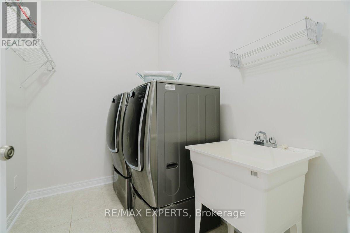 10 Mccabe Lane, New Tecumseth (Tottenham), Ontario  L0G 1W0 - Photo 37 - N12835206