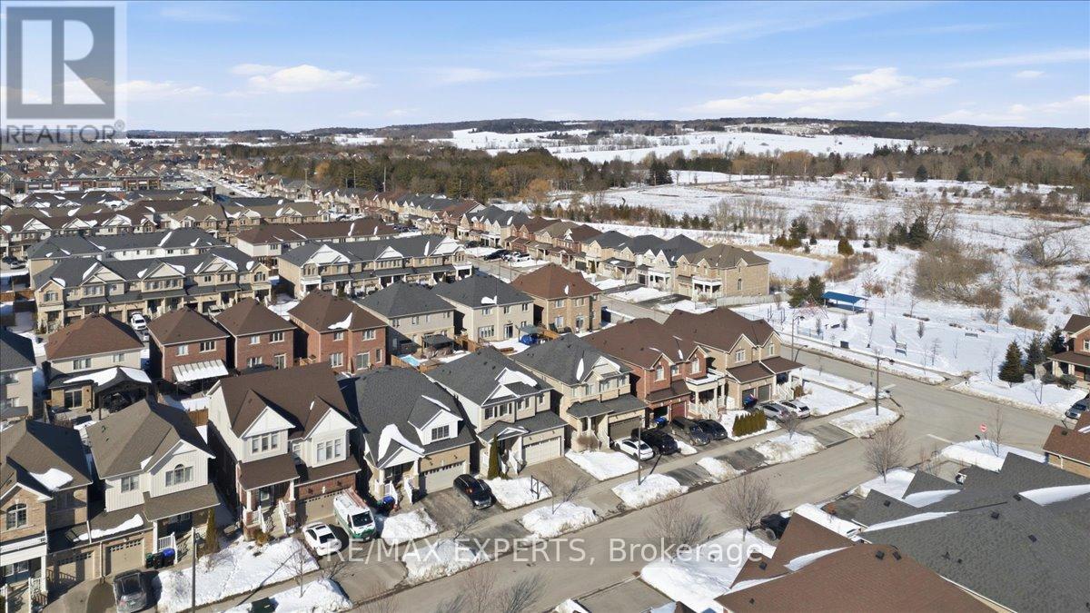 10 Mccabe Lane, New Tecumseth (Tottenham), Ontario  L0G 1W0 - Photo 41 - N12835206