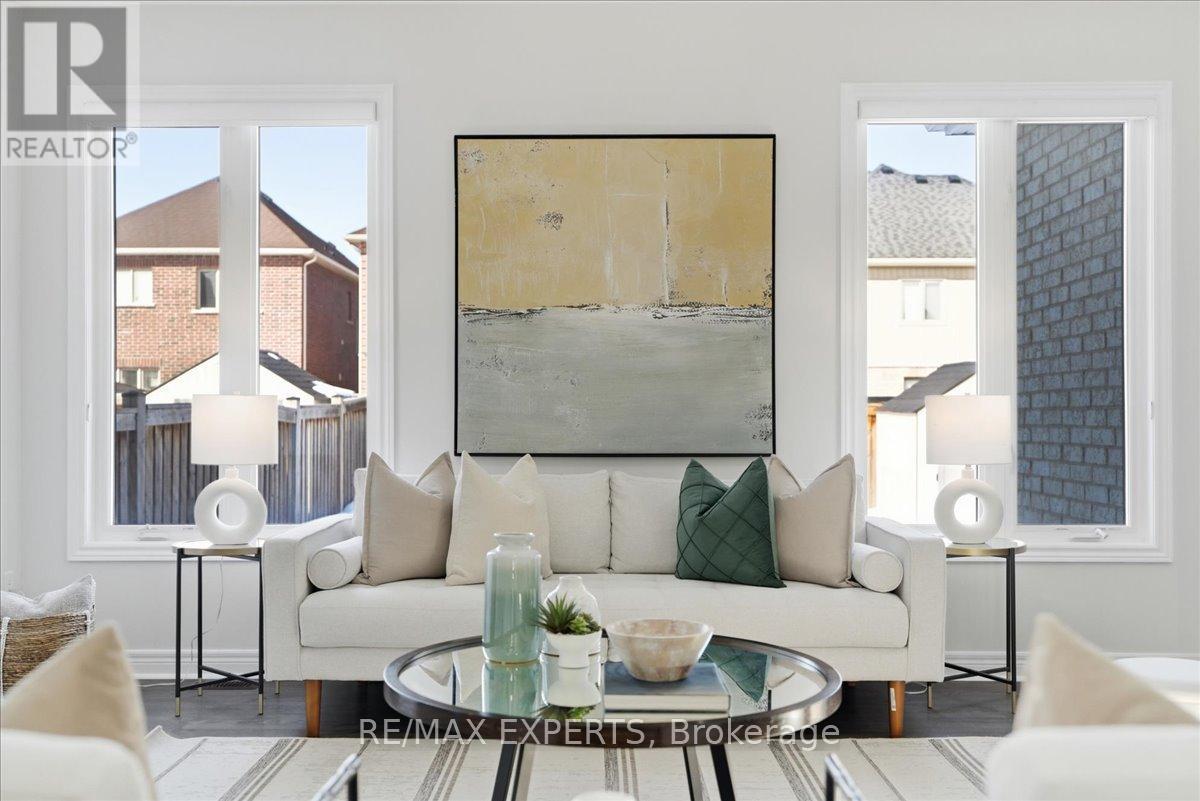 10 Mccabe Lane, New Tecumseth (Tottenham), Ontario  L0G 1W0 - Photo 7 - N12835206