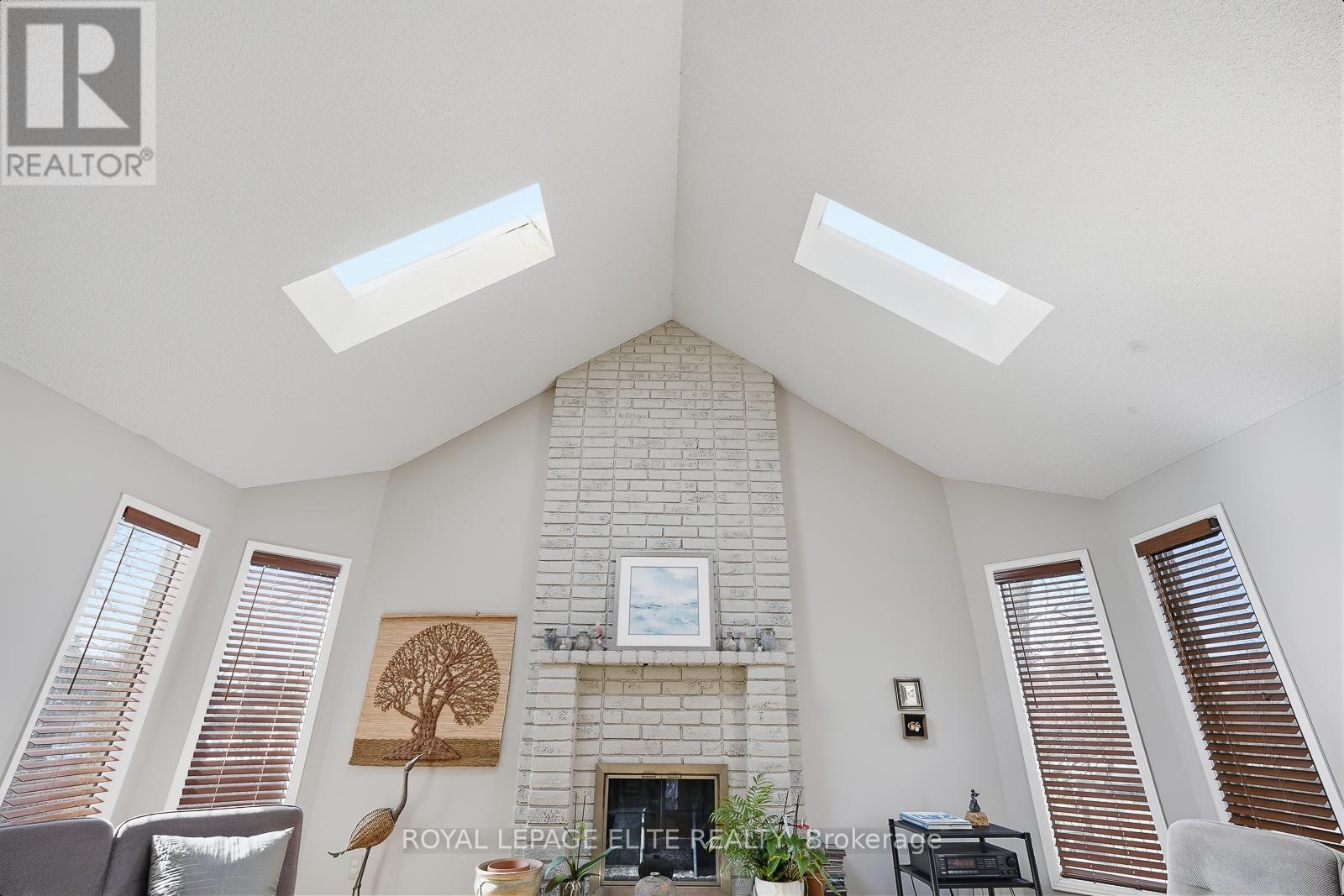 14 Glenoaks Court, Vaughan, Ontario  L4J 6N7 - Photo 11 - N12835338