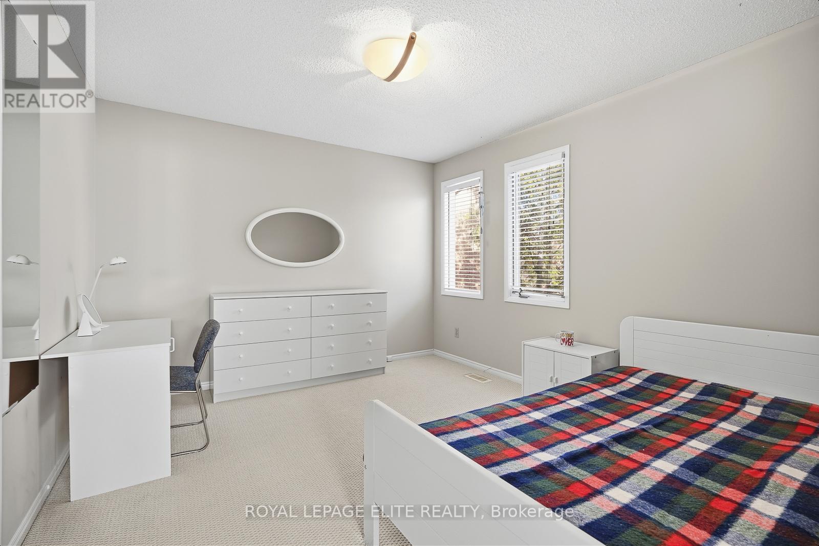 14 Glenoaks Court, Vaughan, Ontario  L4J 6N7 - Photo 36 - N12835338