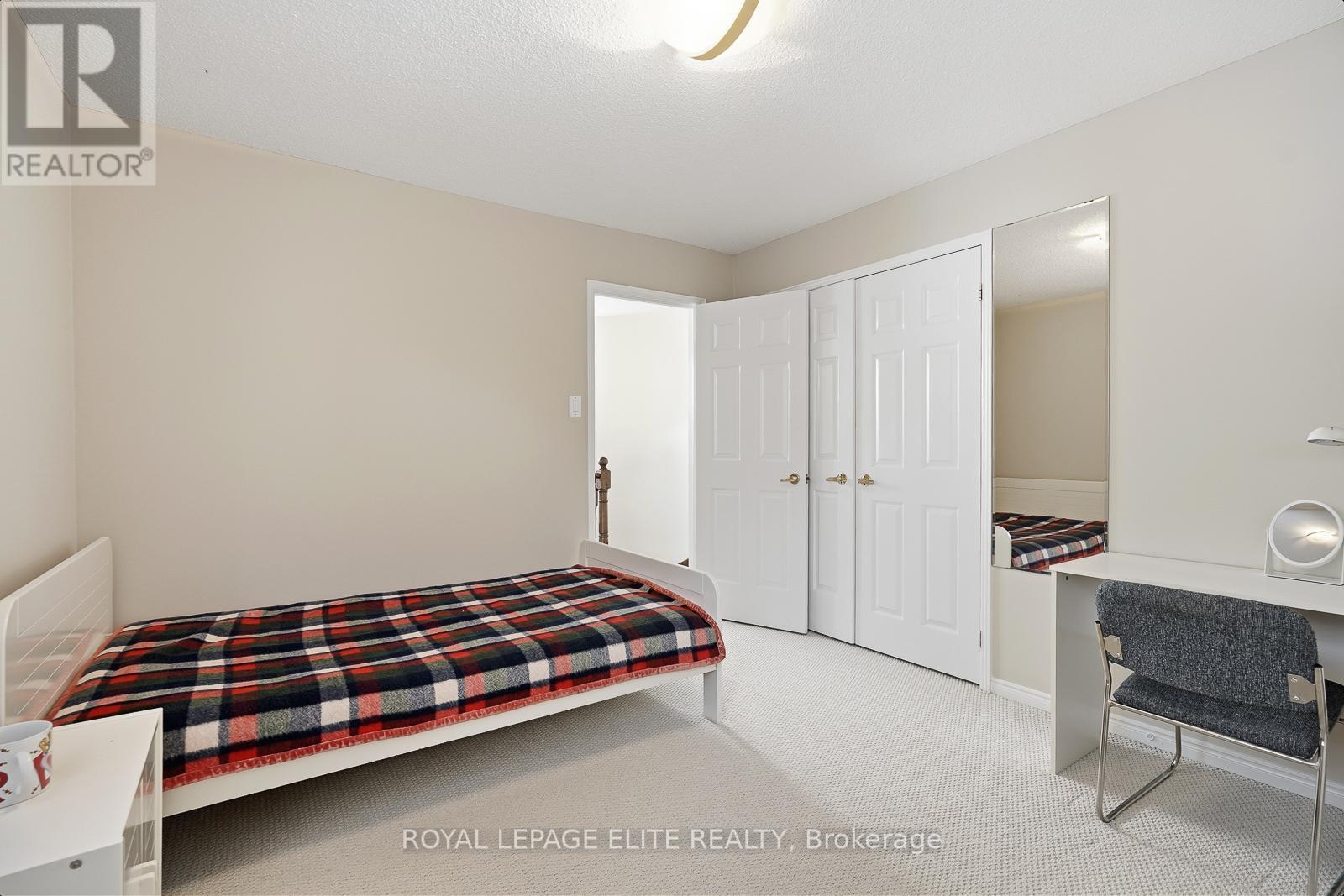 14 Glenoaks Court, Vaughan, Ontario  L4J 6N7 - Photo 37 - N12835338