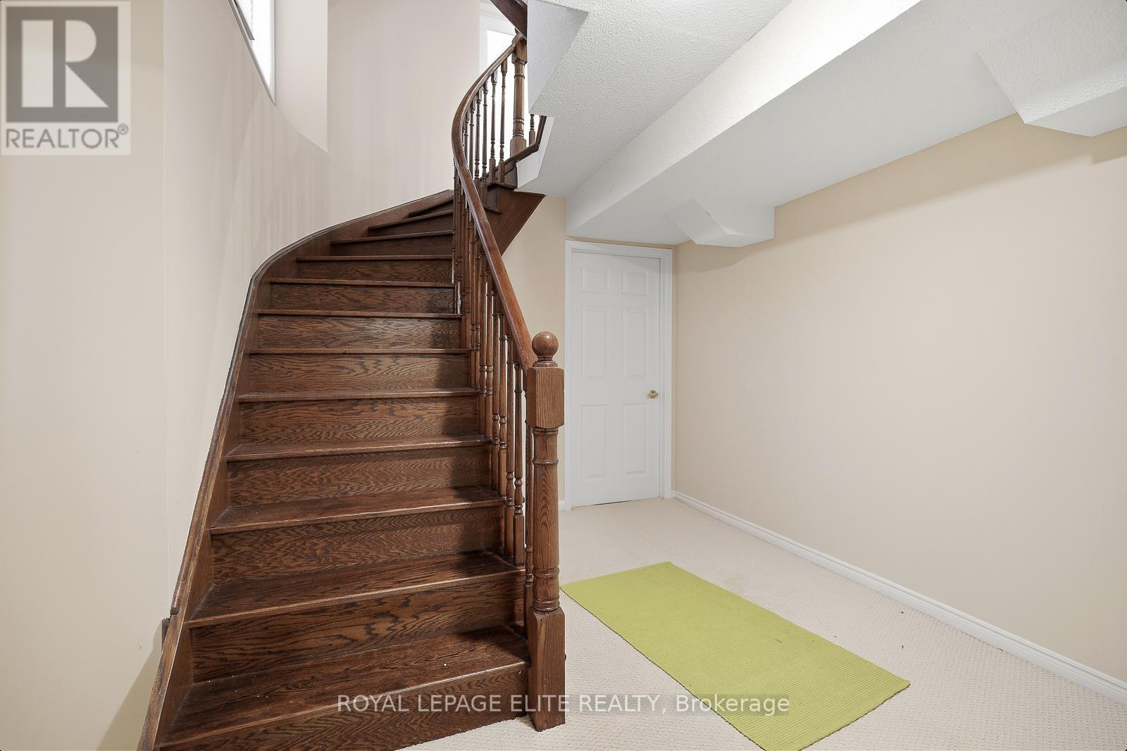 14 Glenoaks Court, Vaughan, Ontario  L4J 6N7 - Photo 45 - N12835338