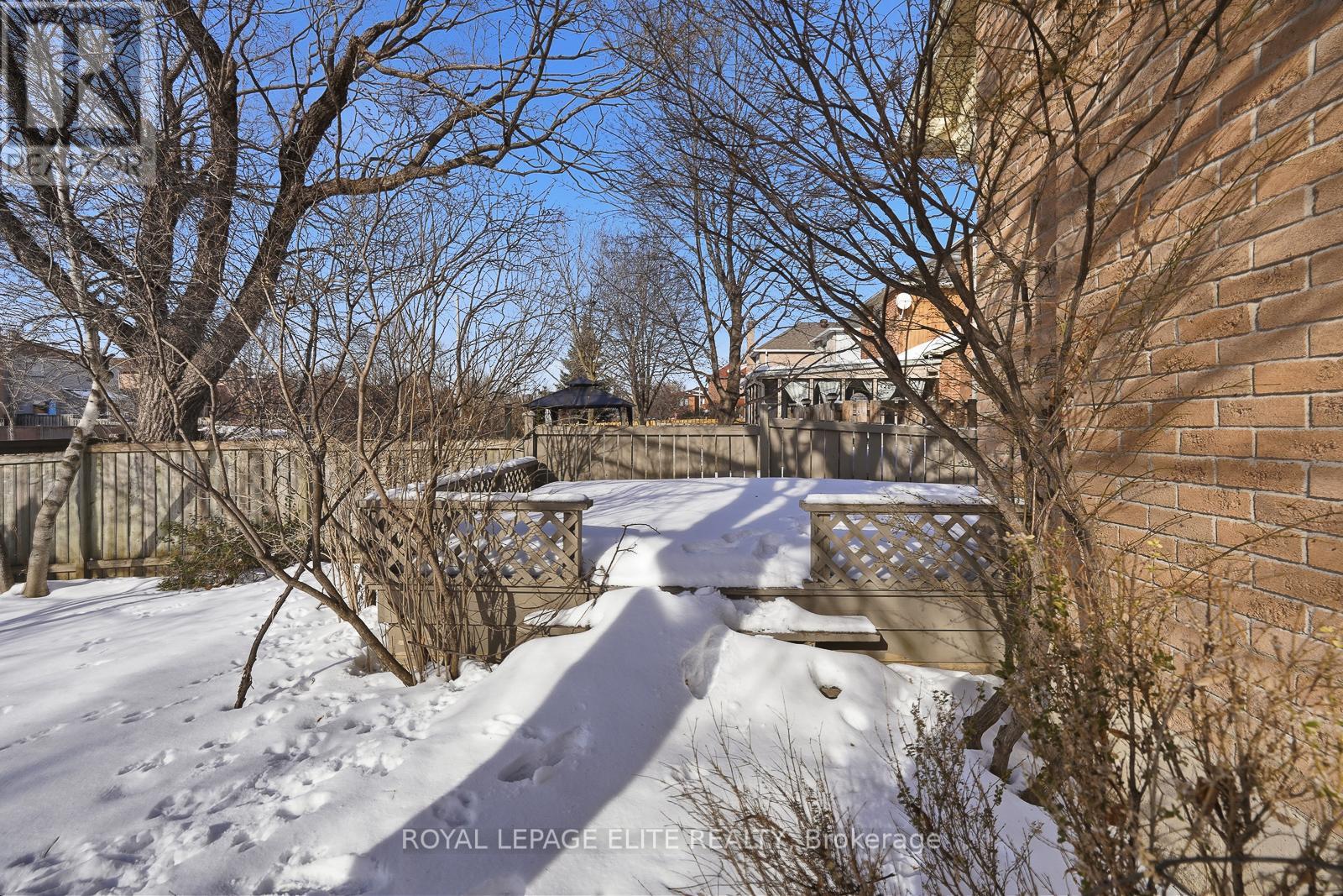 14 Glenoaks Court, Vaughan, Ontario  L4J 6N7 - Photo 49 - N12835338