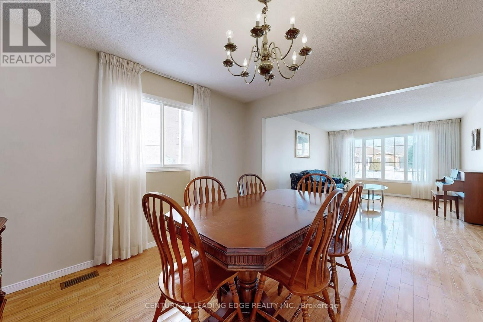 9 Coates Crescent, Richmond Hill, Ontario  L4E 2M3 - Photo 14 - N12835370