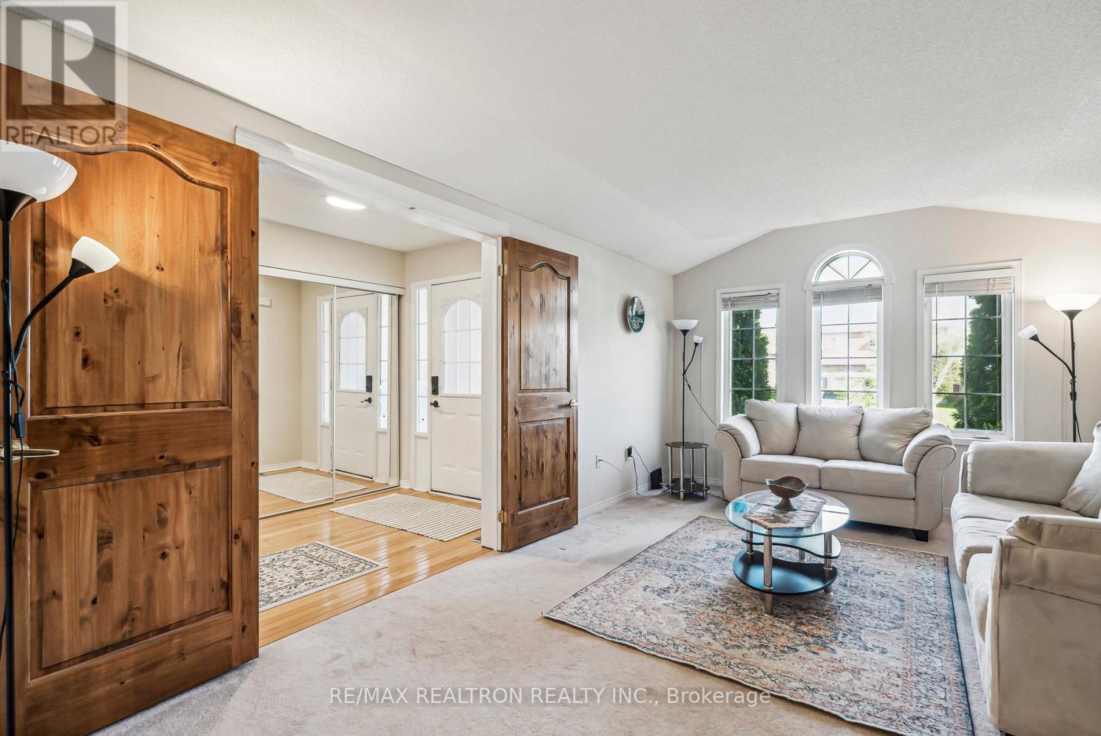 50 Holly Meadow Road, Barrie, Ontario  L4N 0E3 - Photo 12 - S12835070