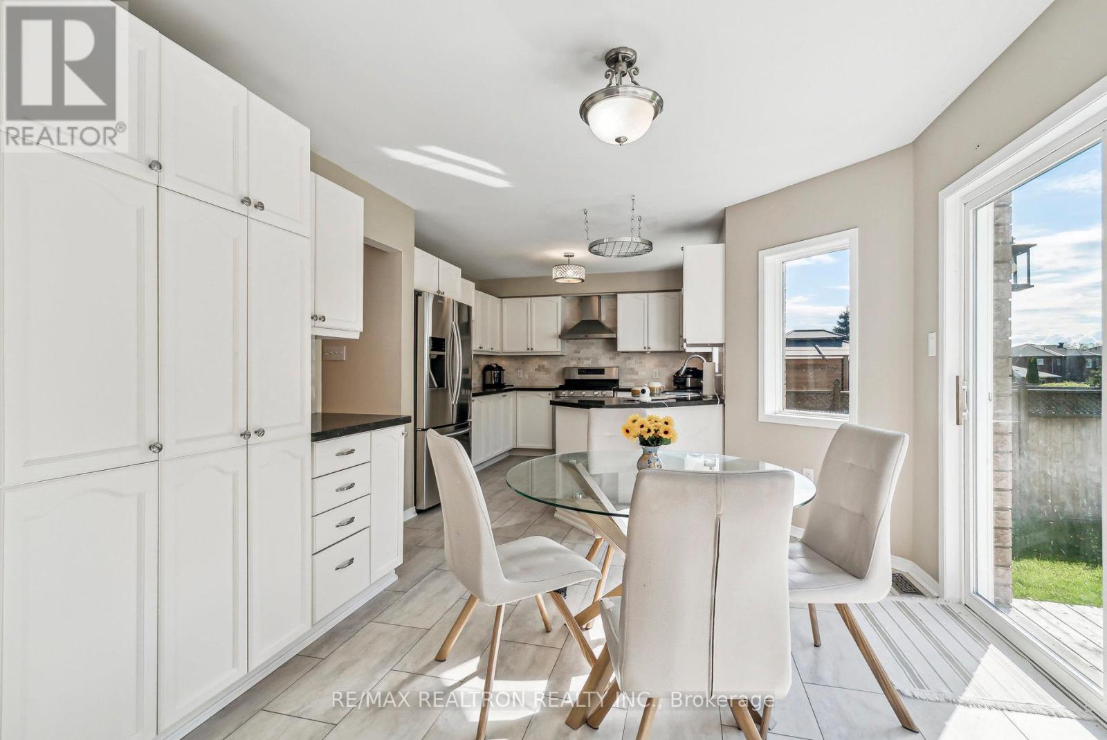 50 Holly Meadow Road, Barrie, Ontario  L4N 0E3 - Photo 22 - S12835070