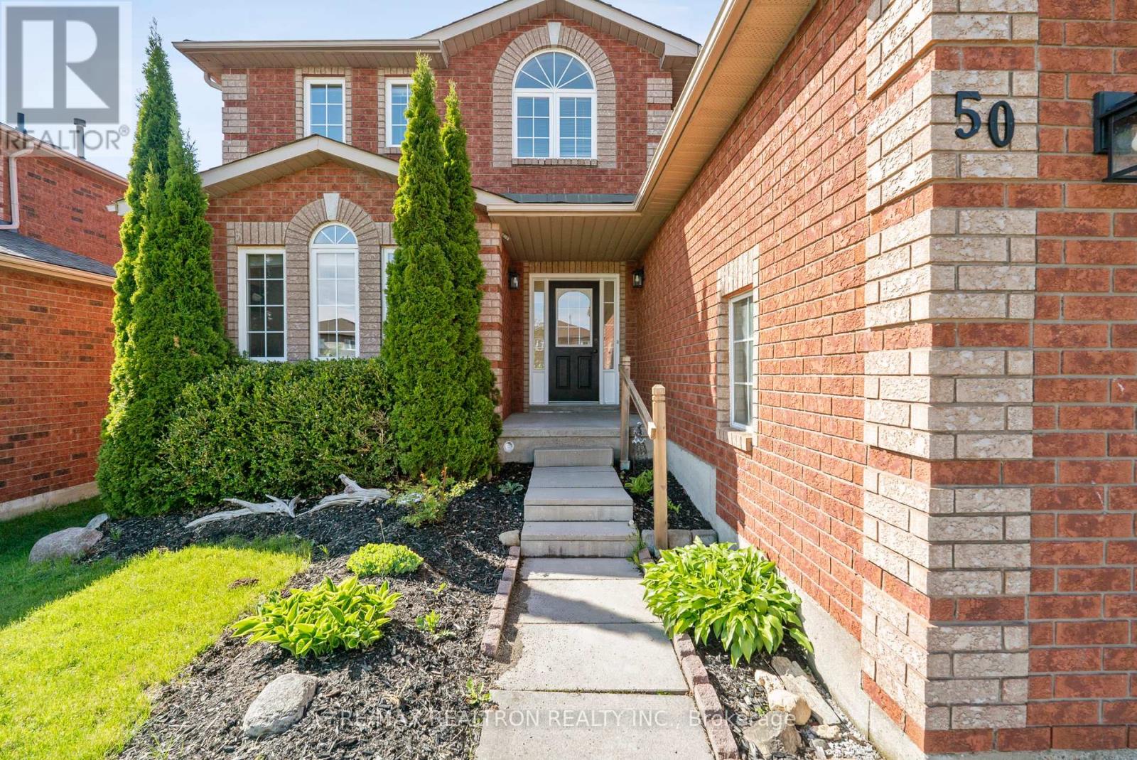 50 Holly Meadow Road, Barrie, Ontario  L4N 0E3 - Photo 8 - S12835070