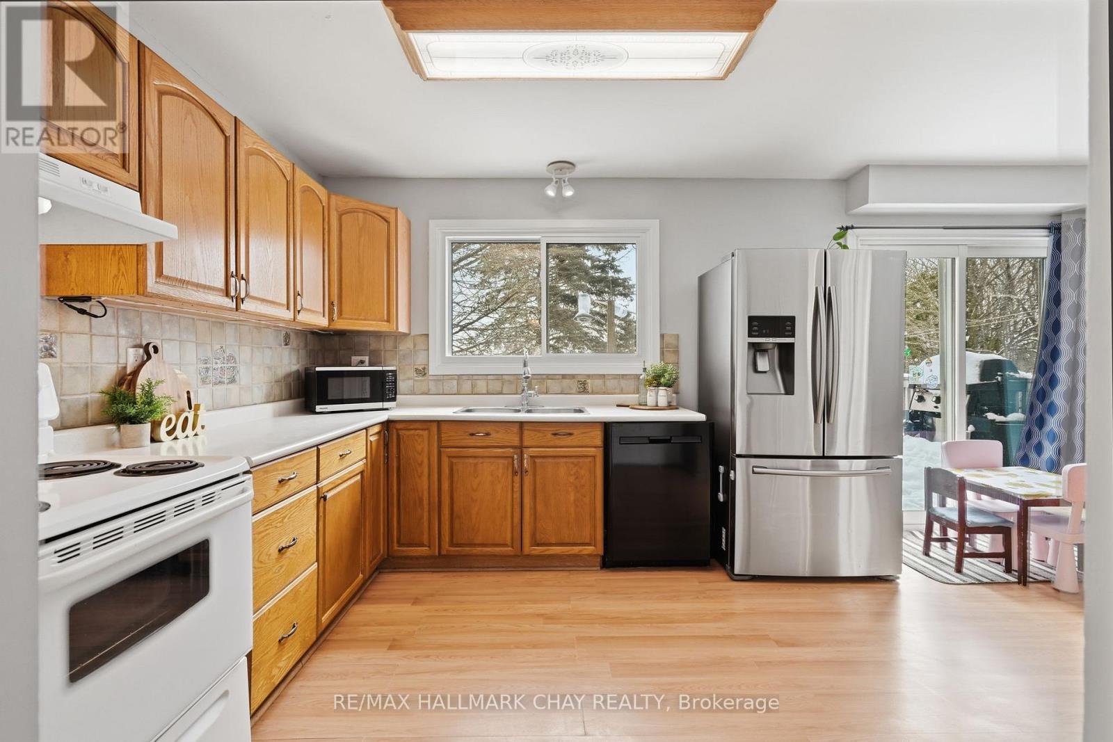 24 Fox Run, Barrie, Ontario  L4N 5L5 - Photo 13 - S12835198