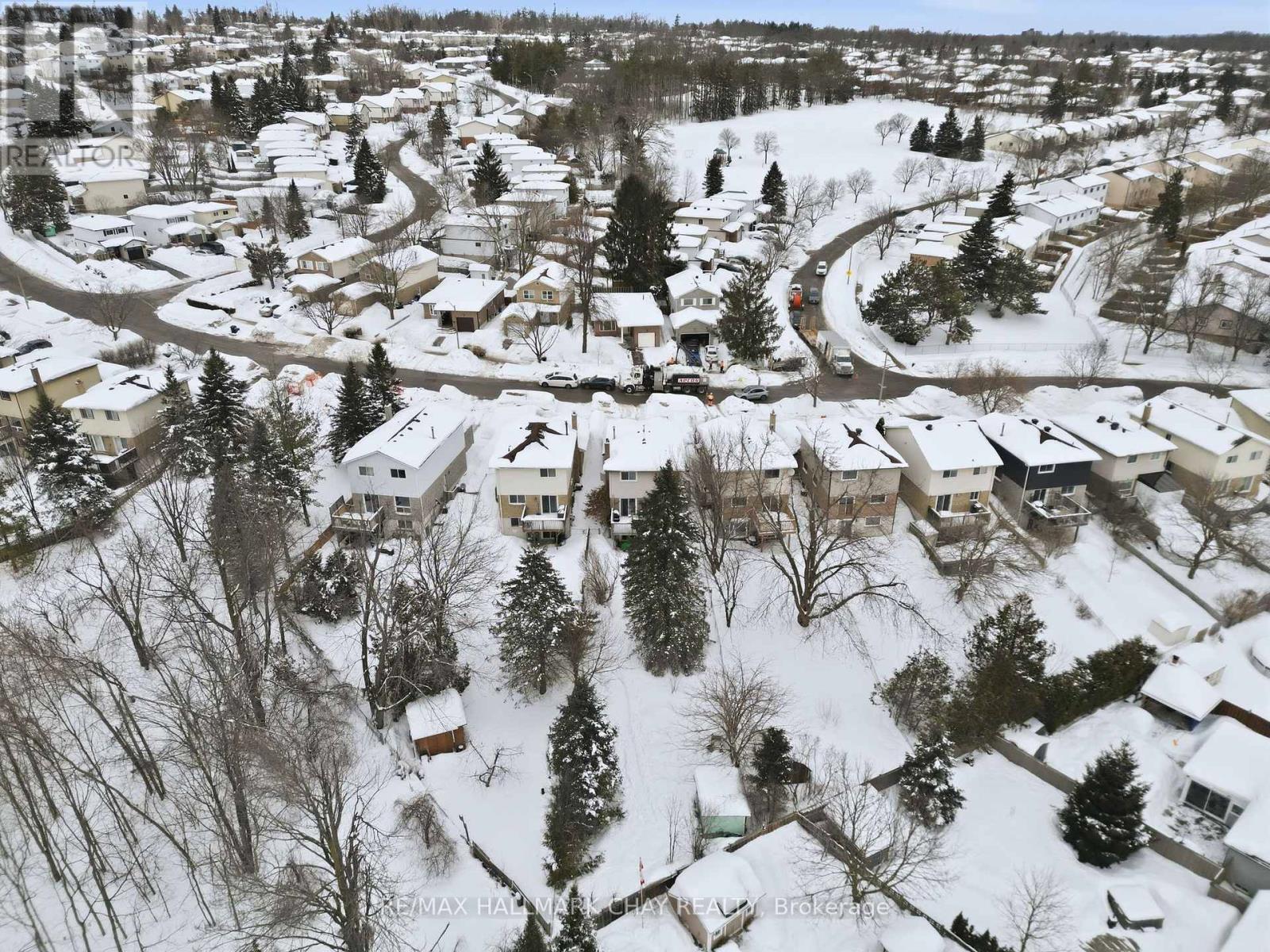 24 Fox Run, Barrie, Ontario  L4N 5L5 - Photo 34 - S12835198