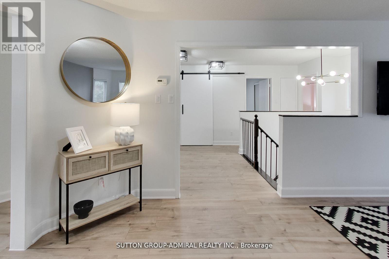 11 Club Court, Wasaga Beach, Ontario  L9Z 1J8 - Photo 7 - S12835232