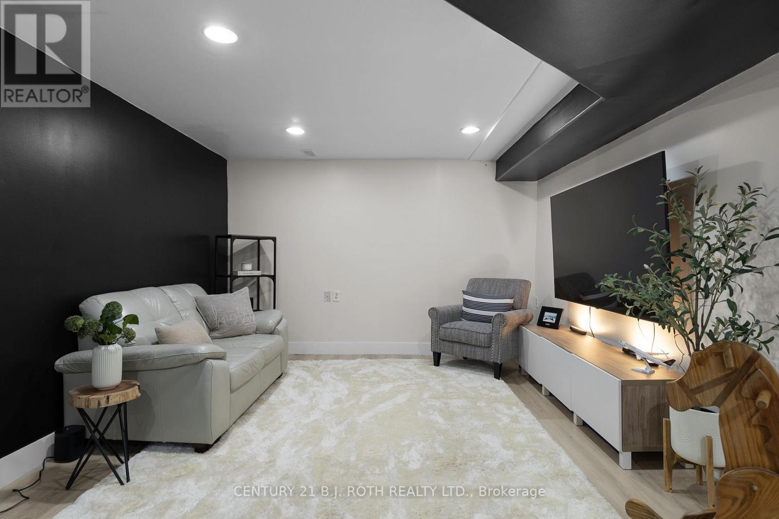 13 Hadden Crescent, Barrie (Cundles East), Ontario  L4M 6G6 - Photo 21 - S12835250