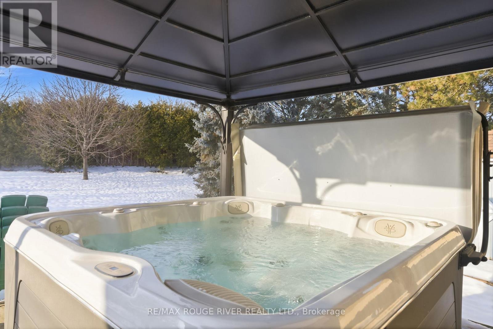 90 Robinson Crescent, Whitby, Ontario  L1N 6W5 - Photo 39 - E12835138