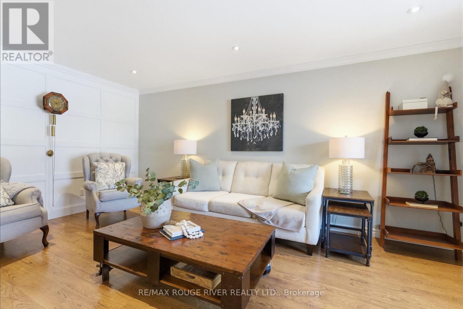 90 Robinson Crescent, Whitby, Ontario  L1N 6W5 - Photo 6 - E12835138