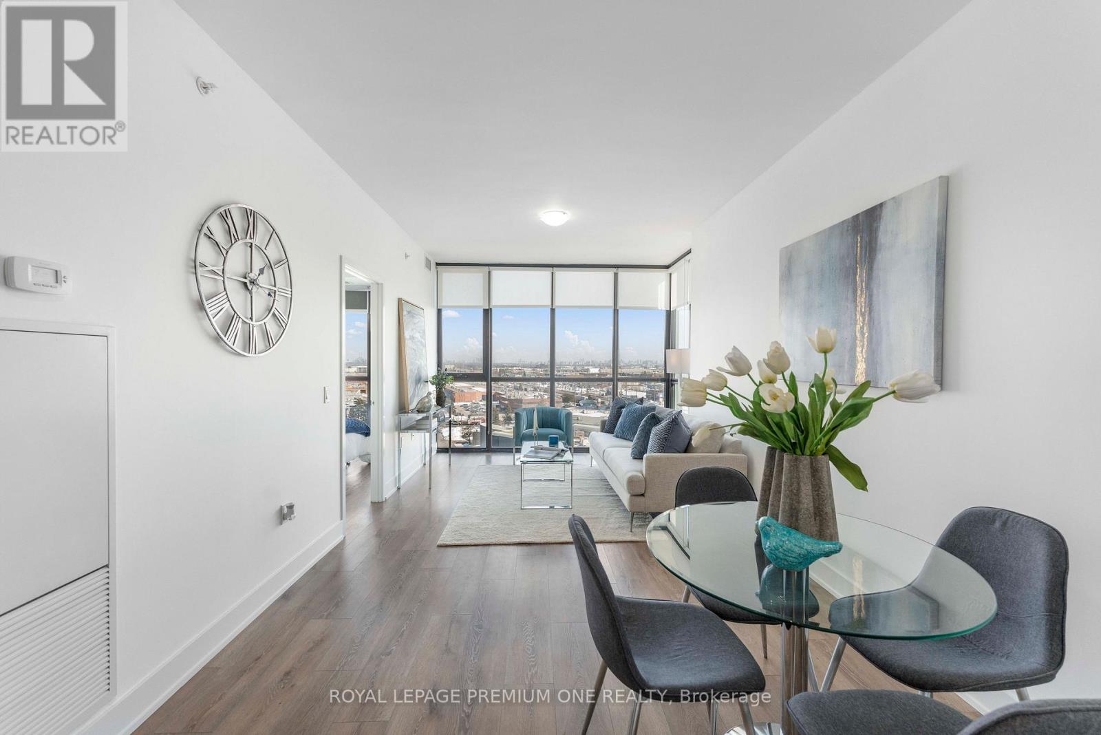 901 - 2908 Highway 7 Road, Vaughan, Ontario  L4K 0K5 - Photo 13 - N12832720