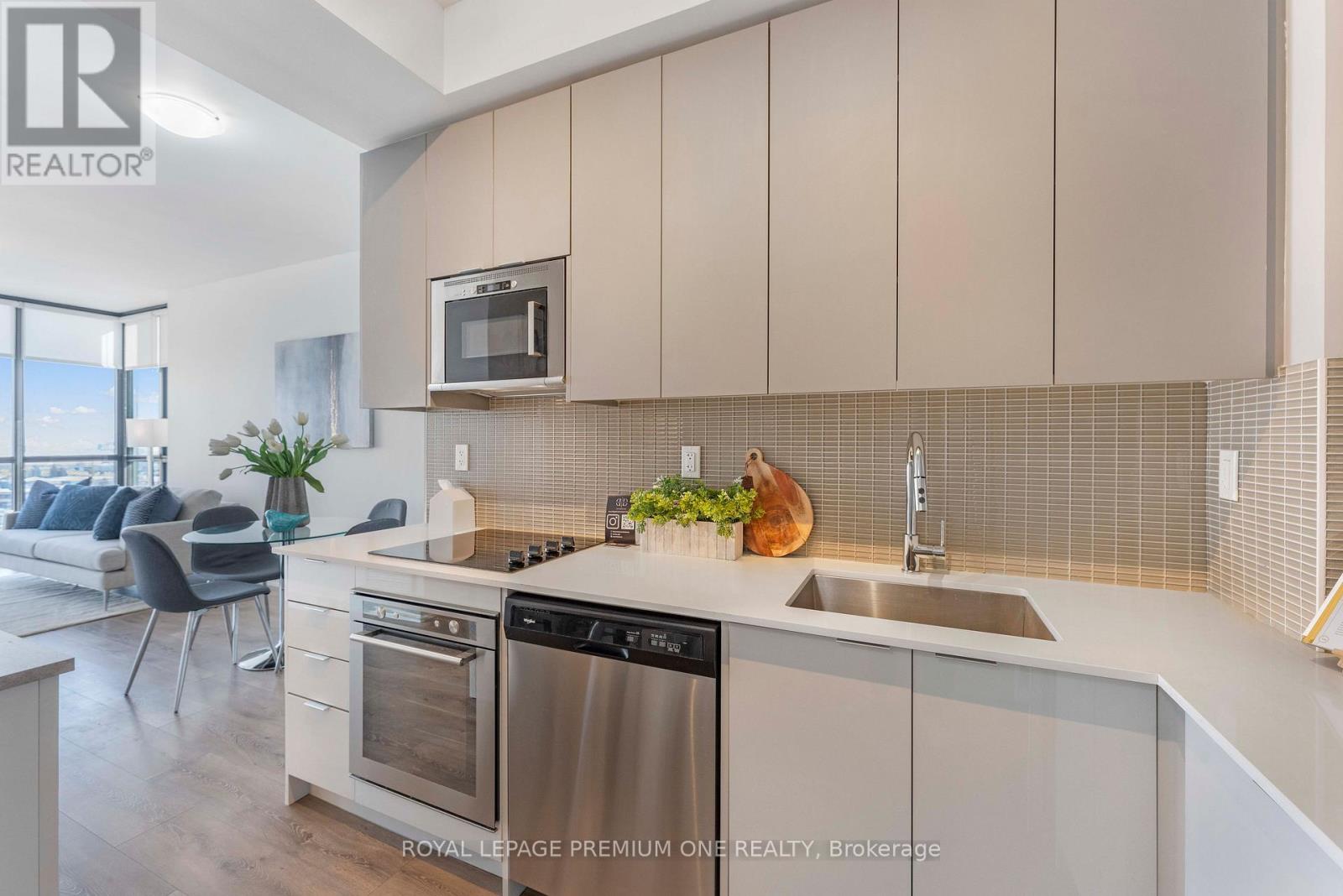 901 - 2908 Highway 7 Road, Vaughan, Ontario  L4K 0K5 - Photo 7 - N12832720