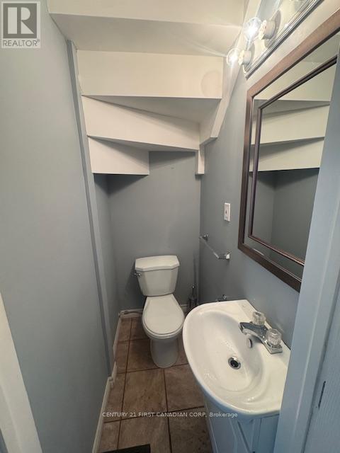 28 Oxford Street W, London North, Ontario  N6H 1R3 - Photo 5 - X12834940