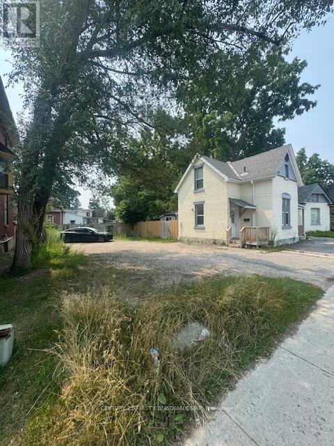 28 Oxford Street W, London North, Ontario  N6H 1R3 - Photo 1 - X12834946