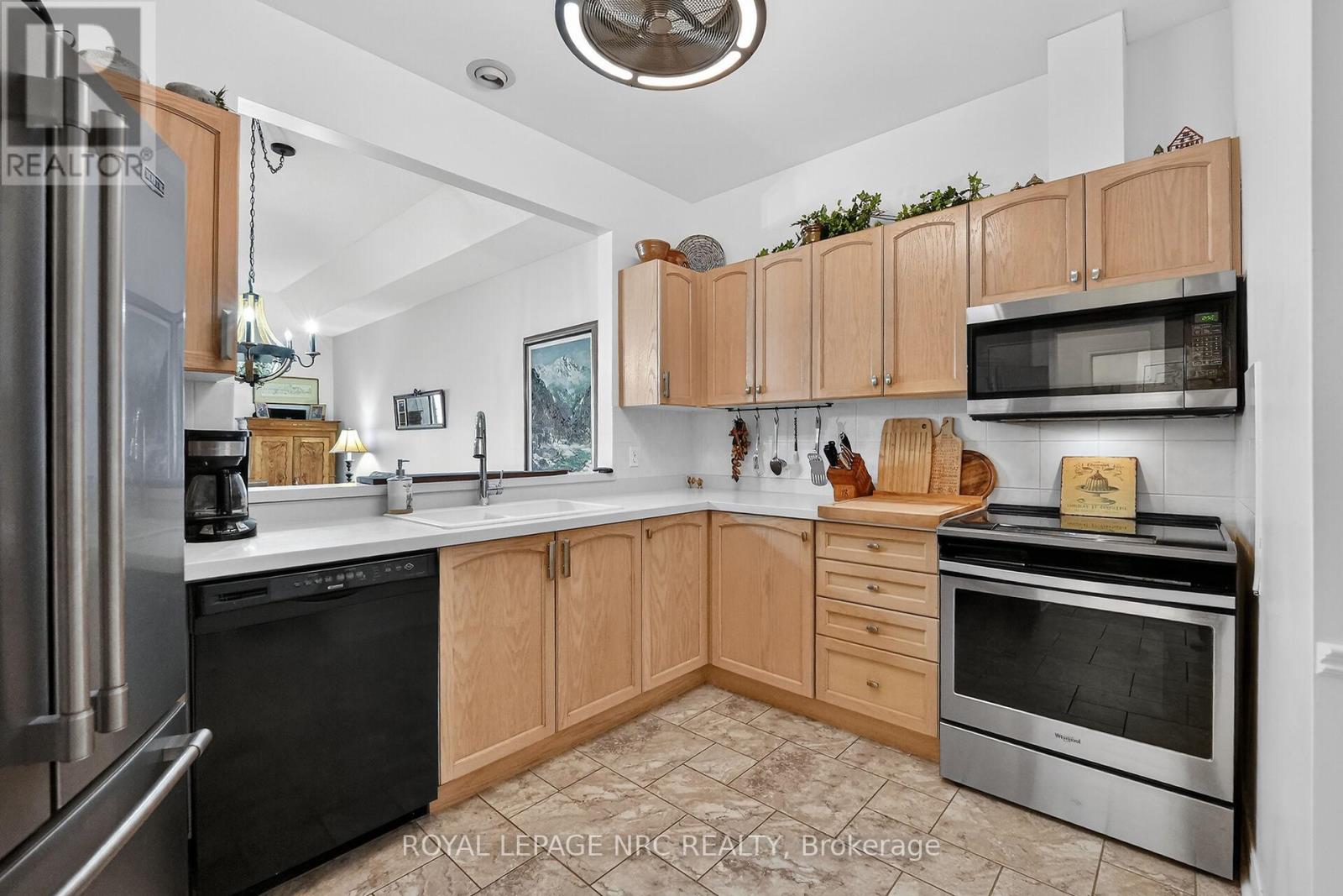 18 - 99 Linwell Road, St. Catharines, Ontario  L2N 1R6 - Photo 6 - X12835224