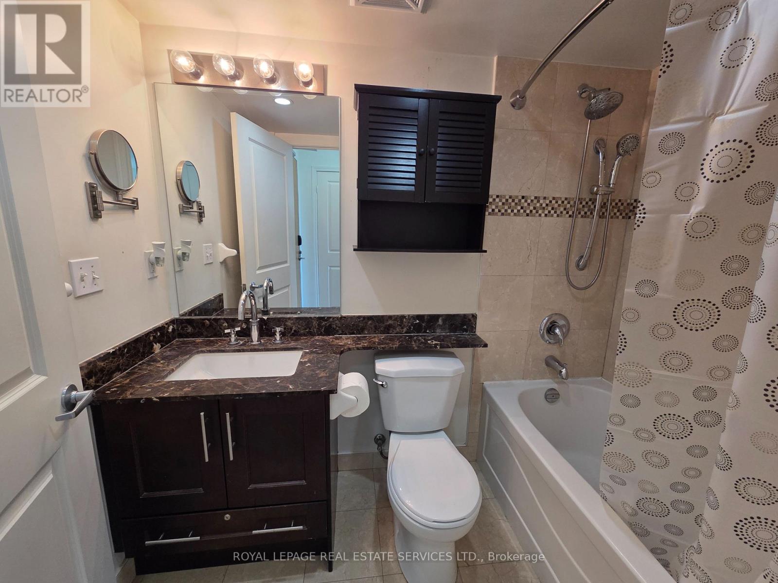 102 - 1900 Lake Shore Boulevard, Toronto, Ontario  M6S 1A4 - Photo 10 - W12662250