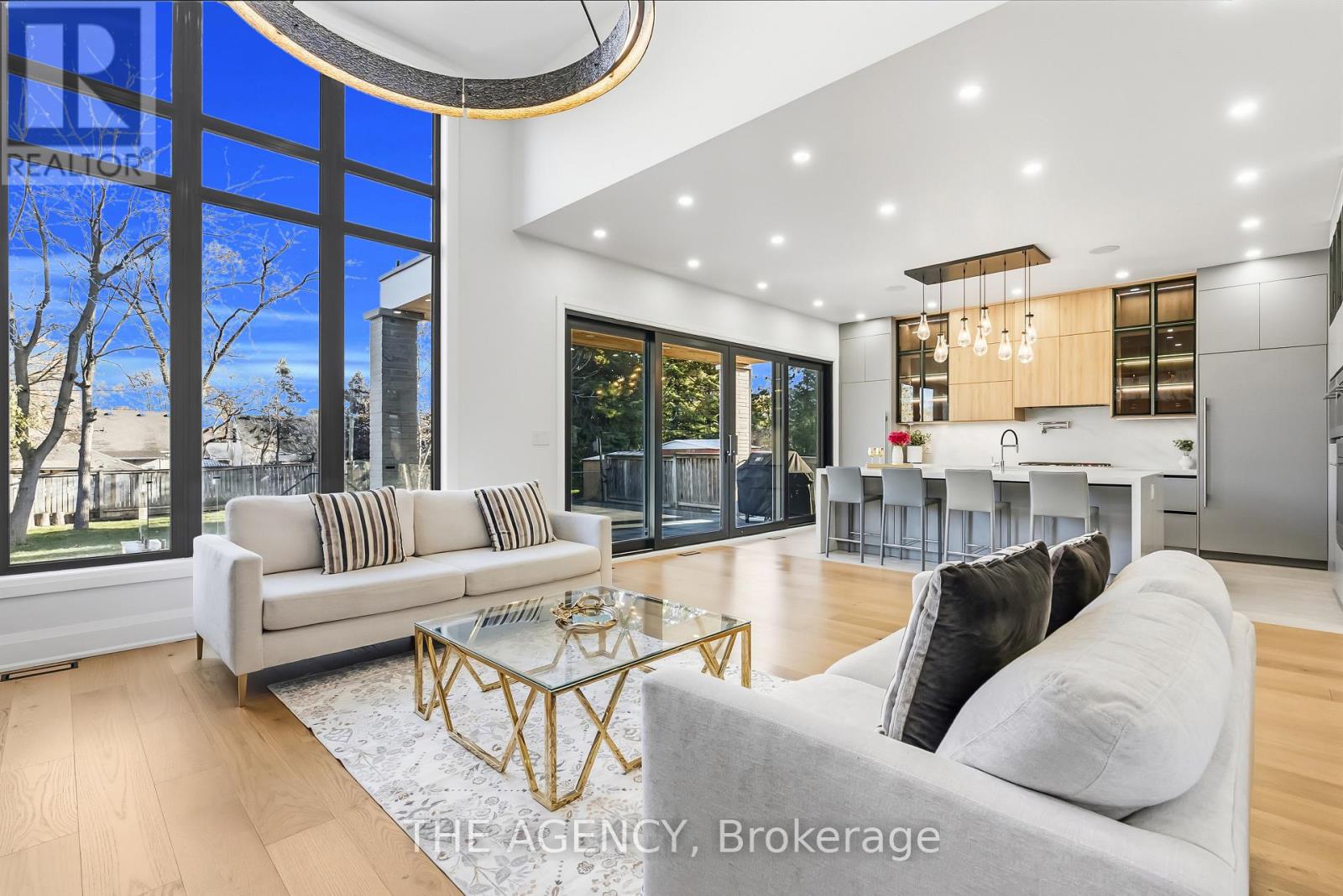 9 Earl Street, Mississauga, Ontario  L5M 1N6 - Photo 19 - W12835090