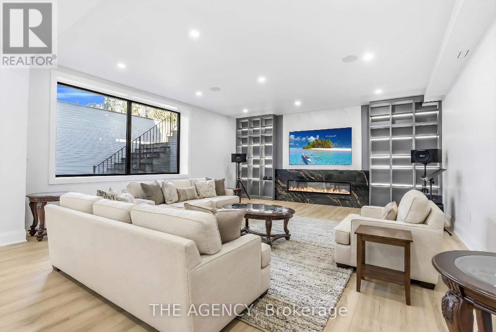 9 Earl Street, Mississauga, Ontario  L5M 1N6 - Photo 47 - W12835090