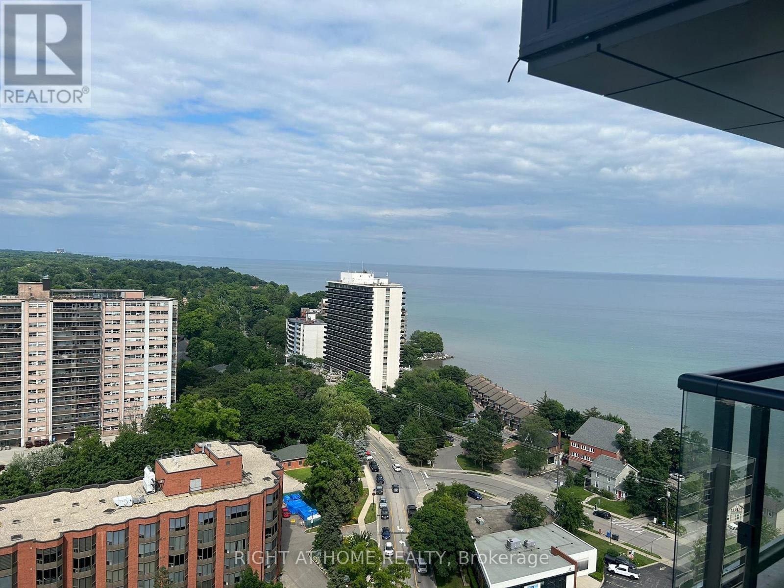 1902 - 370 Martha Street, Burlington, Ontario  L7R 0G9 - Photo 29 - W12835102