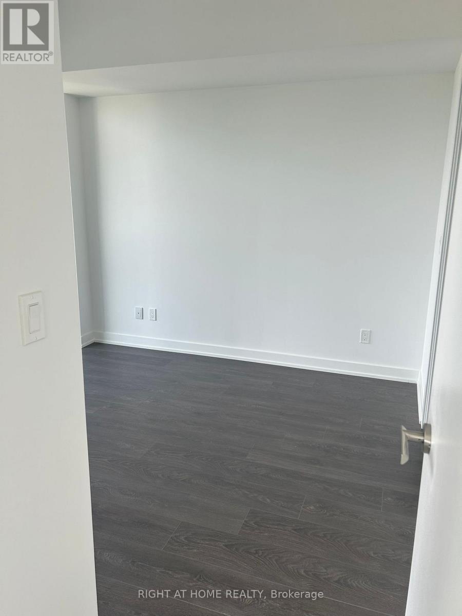 1902 - 370 Martha Street, Burlington, Ontario  L7R 0G9 - Photo 32 - W12835102