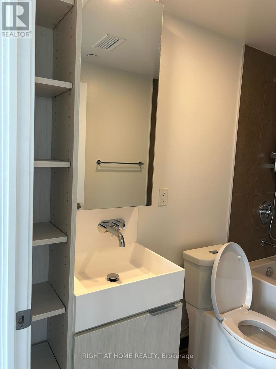 1902 - 370 Martha Street, Burlington, Ontario  L7R 0G9 - Photo 36 - W12835102