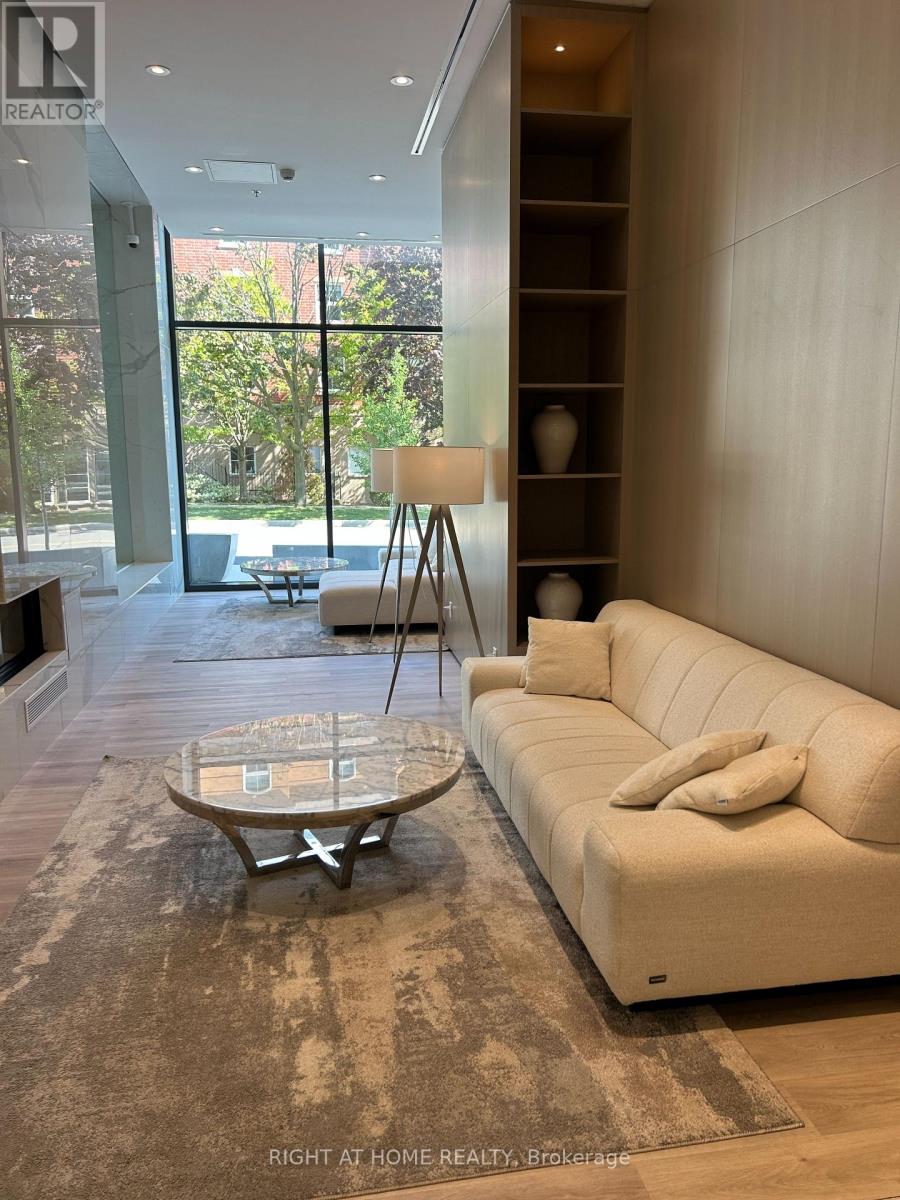 1902 - 370 Martha Street, Burlington, Ontario  L7R 0G9 - Photo 5 - W12835102