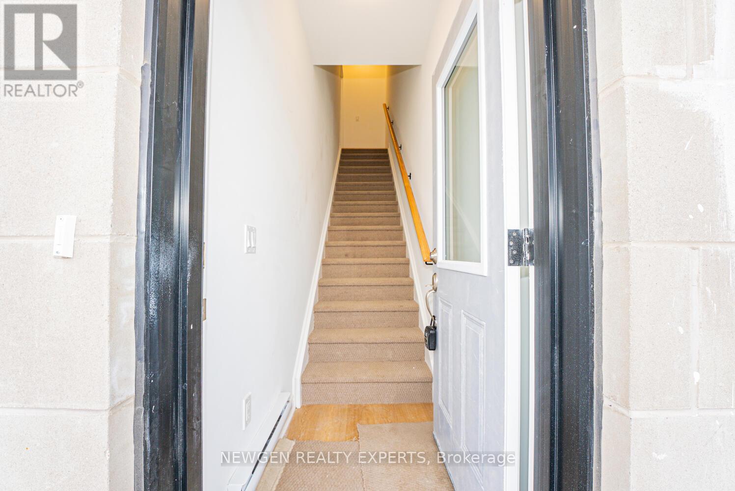 15 - 4320 Ebenezer Road, Brampton, Ontario  L6P 2S3 - Photo 5 - W12835134