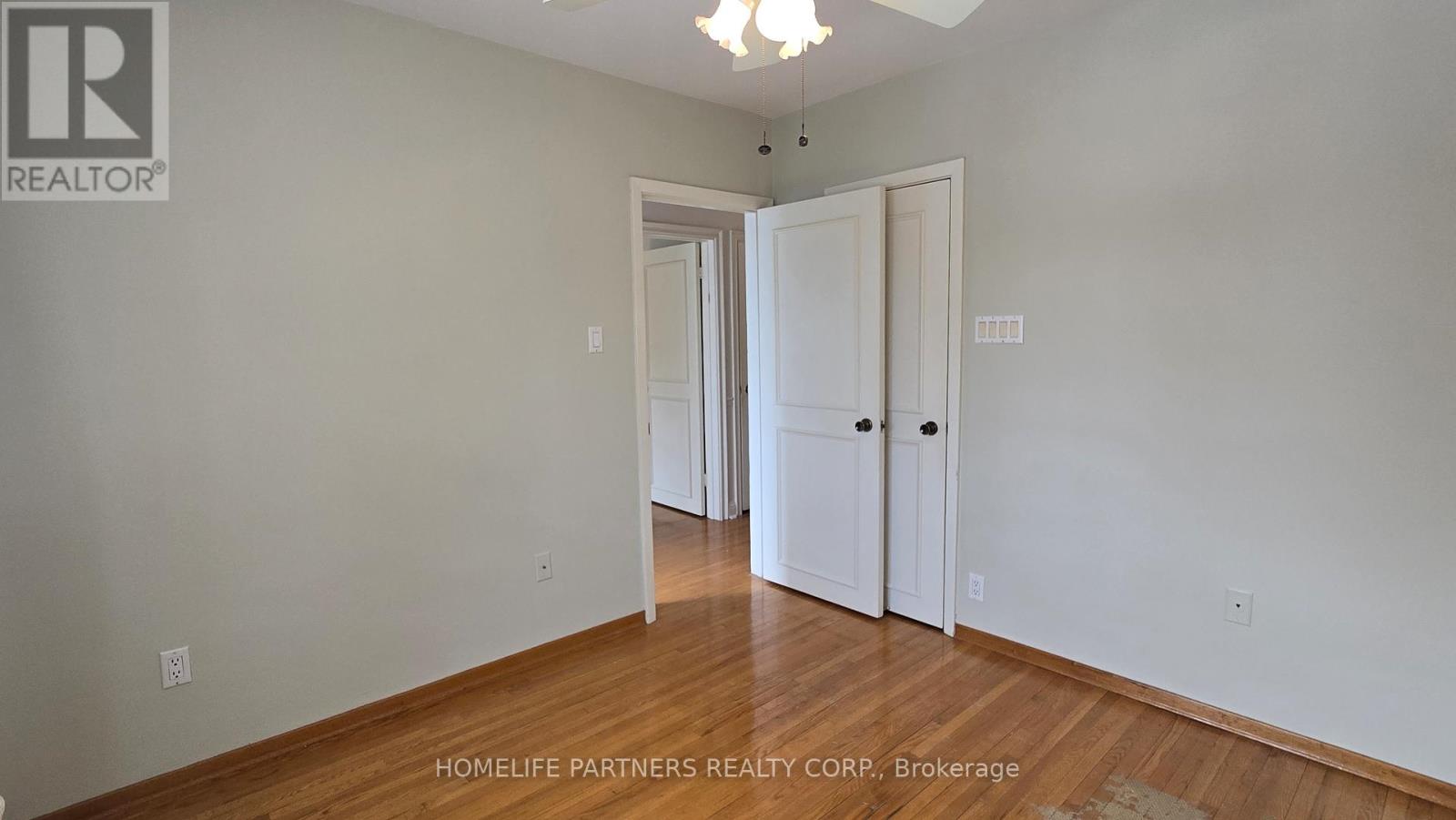 3 Ridge Point Crescent, Toronto, Ontario  M6M 2Z7 - Photo 16 - W12824760