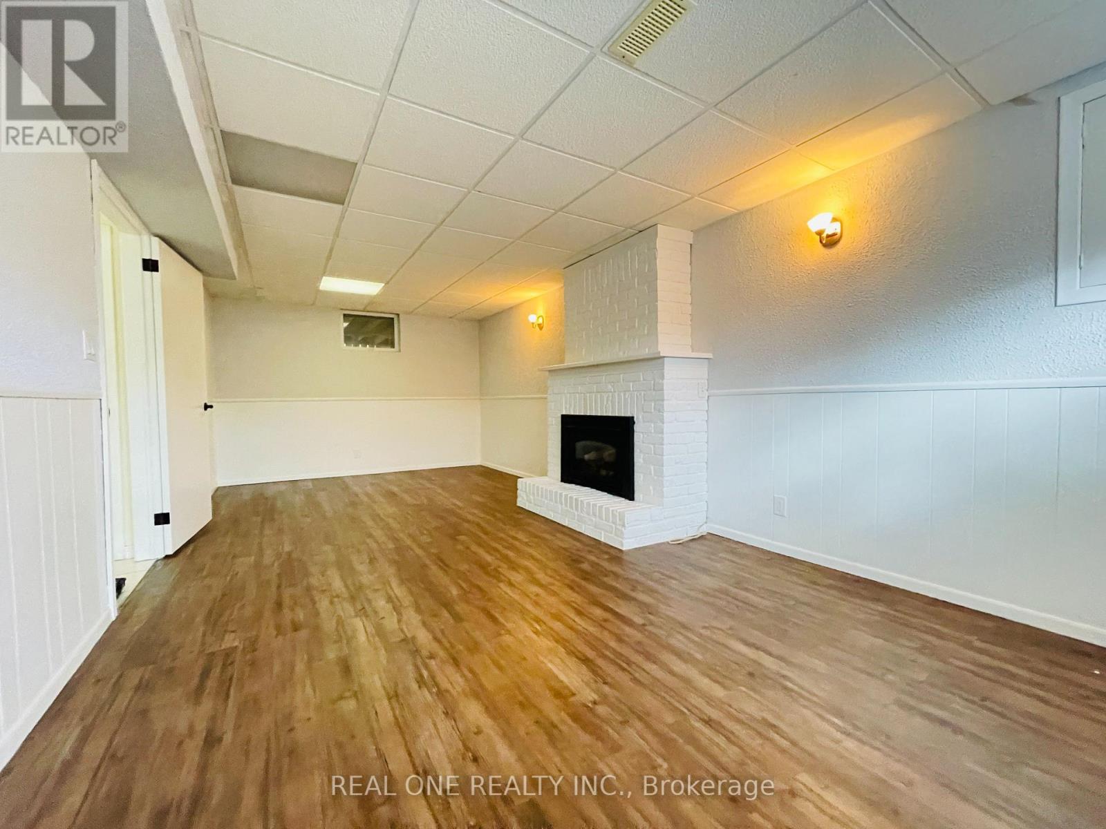 2249 Wyandotte Drive, Oakville, Ontario  L6L 2T4 - Photo 19 - W12835166